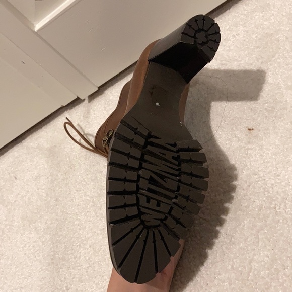 Stuart Weitzman Mackinac Lace Heeled Boot - Walvec - Picture 4 of 5